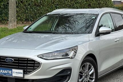 Ford Focus 98.000 km 14.990 &euro; Kaarst 41564