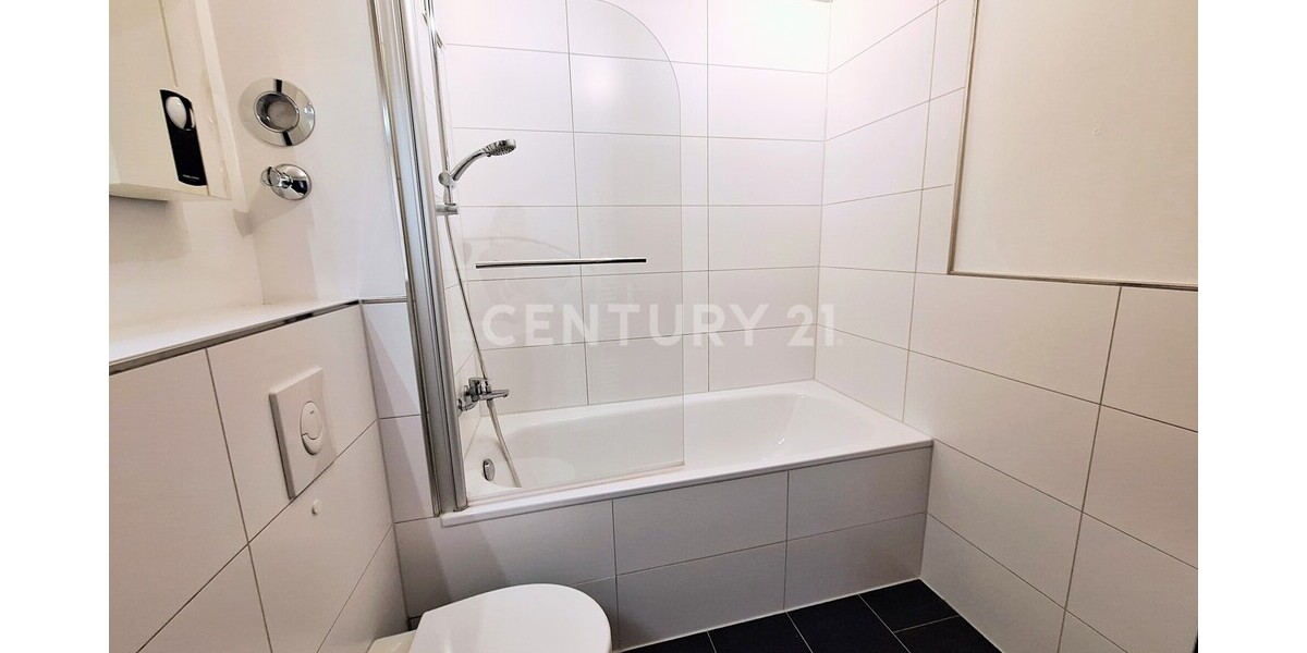 Zuhause zum Wohlfühlen: Helle Wohnung mit zwei Balkonen 2 zimmer