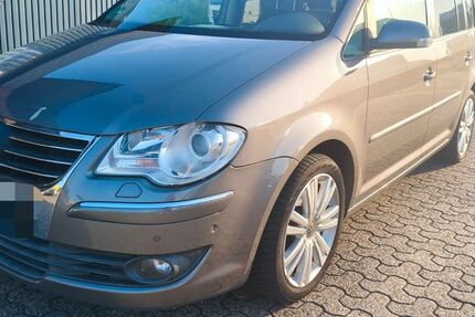 VW Touran 149.000 km 6.999 &euro; Essen 45279