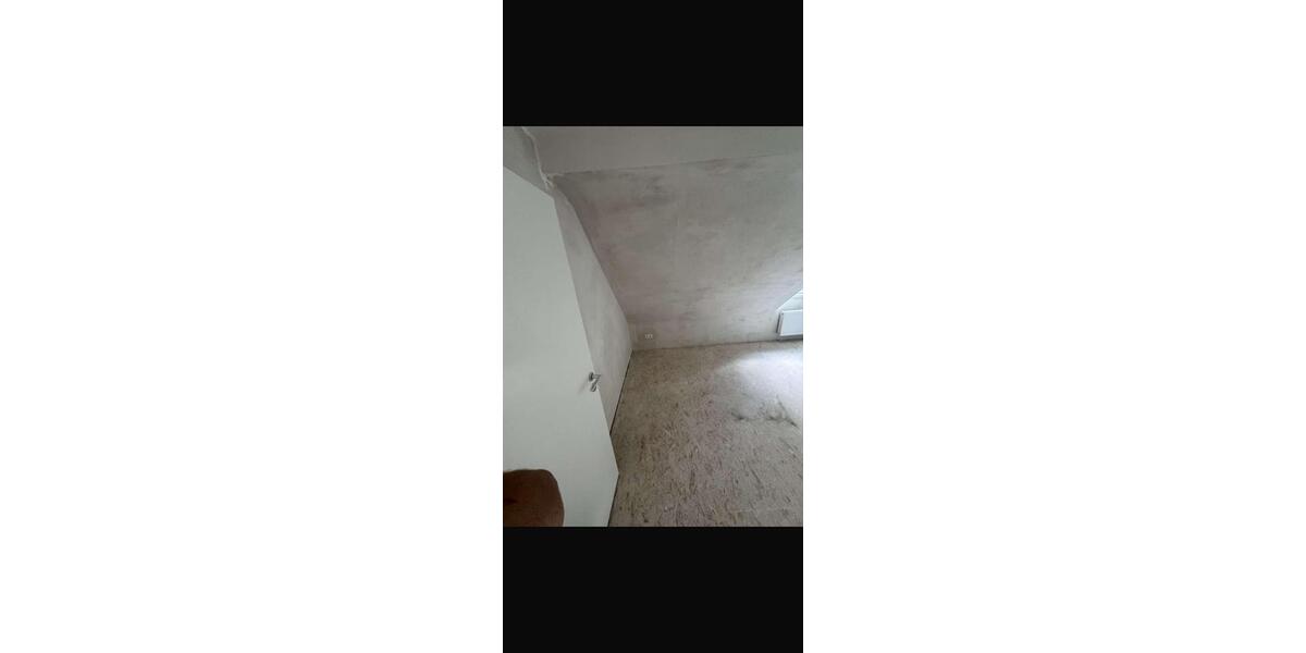 Dachgeschoßwohnung Duisburg Hochheide - 2 Zimmer, 40 m&sup2;, 532&euro; | Angebot:25753649