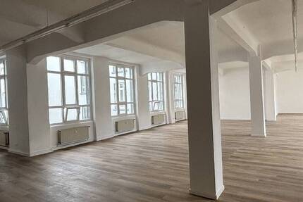 Haus Krefeld Stadtmitte - 4 Zimmer, 687 m&sup2;, 2.099.000&euro; | Angebot:26376722