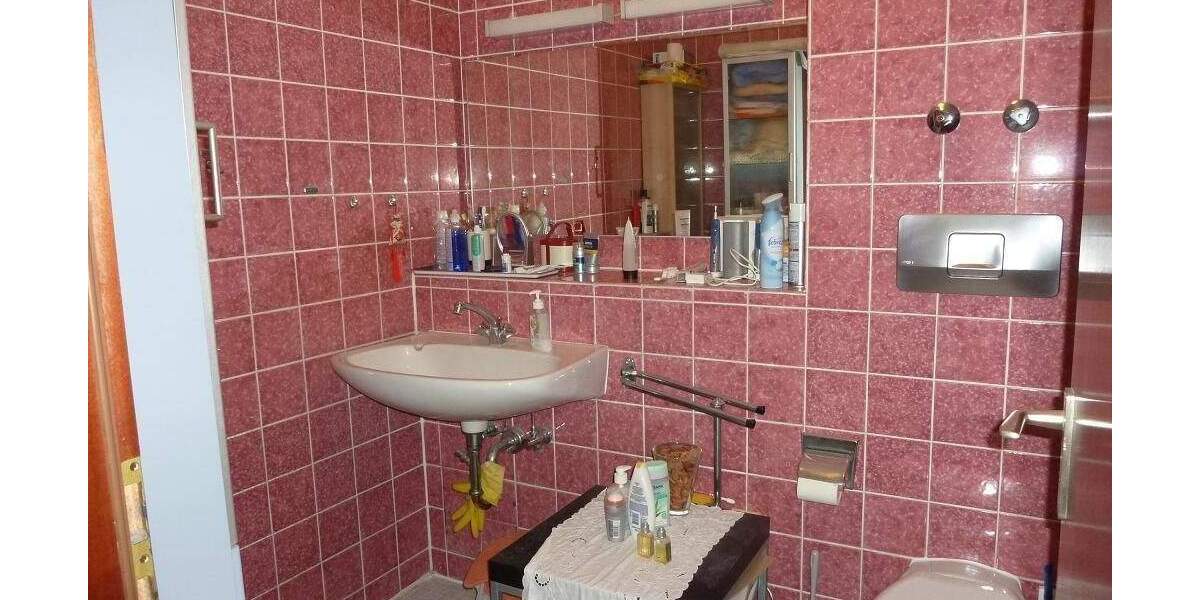 Etagenwohnung Düsseldorf Mörsenbroich - 3 Zimmer, 95 m&sup2;, 380.000&euro; | Angebot:24555901