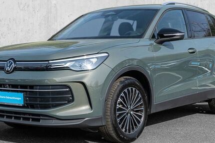 VW Tiguan 24.717 km 34.950 &euro; Meerbusch 40670