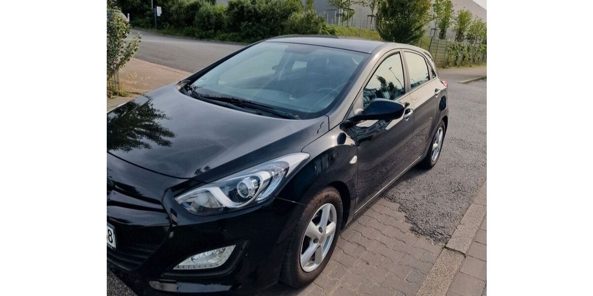 Hyundai i30 129.400 km 6.000 &euro; Gelsenkirchen 45888