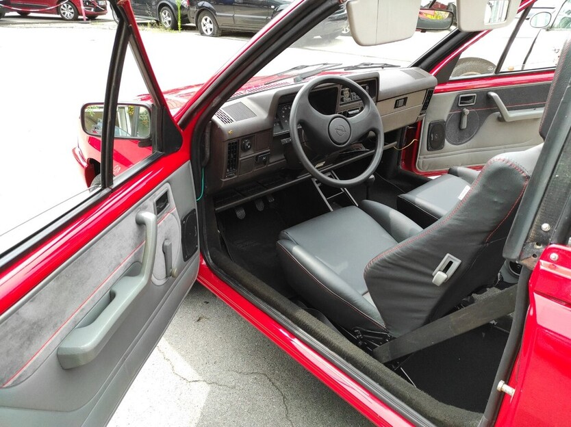 Opel Corsa A CC Cabrio Oldtimer Bj. 1984 72.155 km 12.500 € Düsseldorf 40213