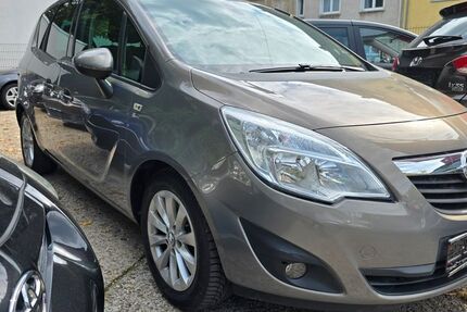 Opel Meriva 155.000 km 5.600 € Essen 45144