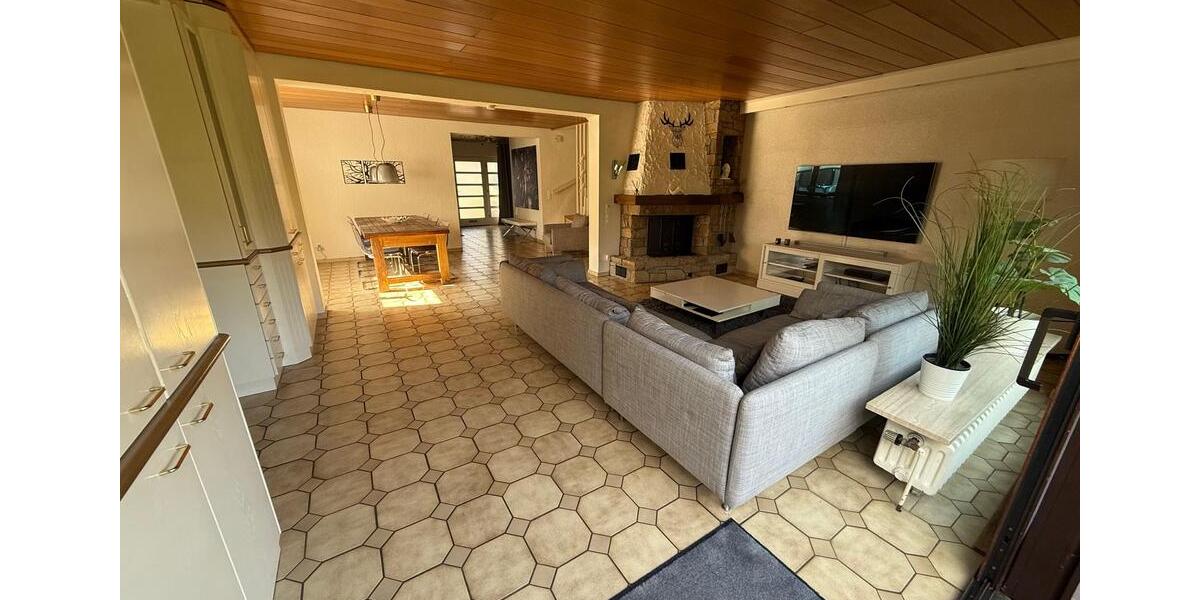 Reihenhaus Duisburg Walsum - 6 Zimmer, 136 m&sup2;, 359.000&euro; | Angebot:24730264