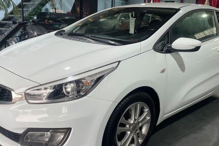 Kia pro ceed / ProCeed 94.000 km 7.490 &euro; Rheinberg 47495