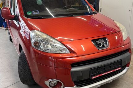 Peugeot Partner 135.990 km 6.100 &euro; Oberhausen 46047