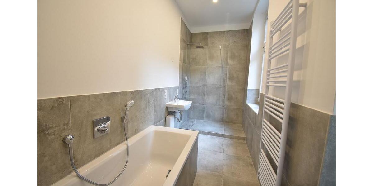 Etagenwohnung Düsseldorf Heerdt - 2 Zimmer, 75 m&sup2;, 1.195&euro; | Angebot:22619460