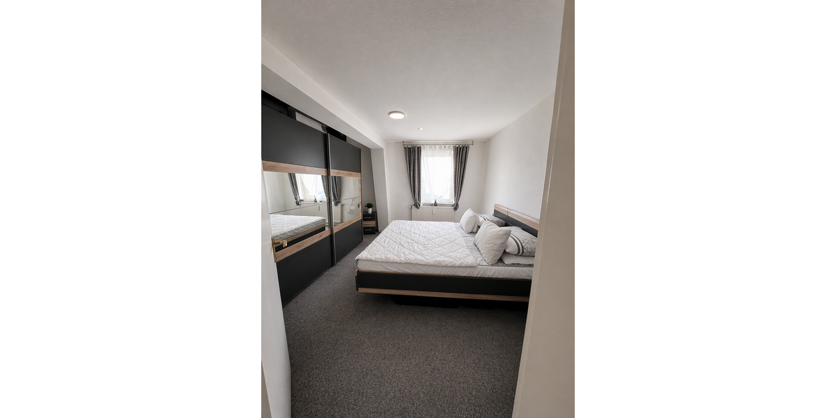 Etagenwohnung Krefeld Cracau - 2 Zimmer, 63 m&sup2;, 500&euro; | Angebot:27055165