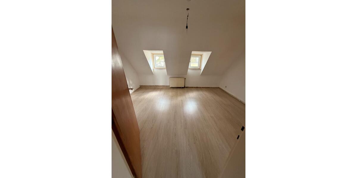 Dachgeschoßwohnung Heiligenhaus - 2 Zimmer, 50 m&sup2;, 500&euro; | Angebot:24689622