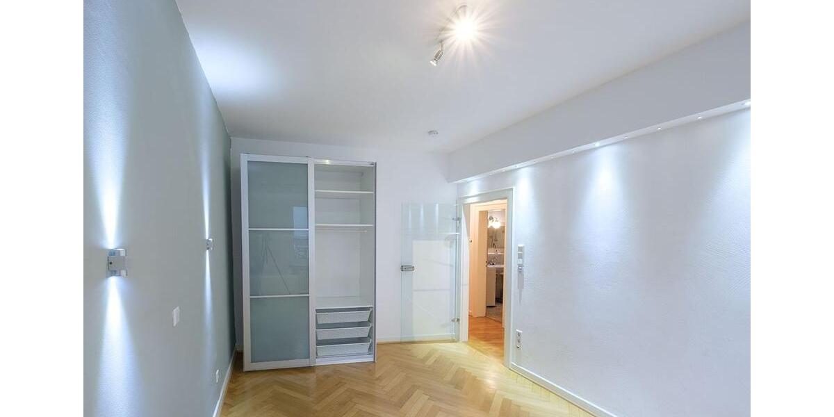 Erdgeschoßwohnung Düsseldorf Stadtbezirk 2 - 2 Zimmer, 43 m&sup2;, 715&euro; | Angebot:26222322