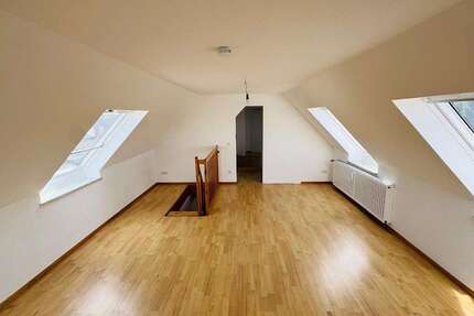 Wohnung Düsseldorf Hassels - 4 Zimmer, 106 m&sup2;, 1.059&euro; | Angebot:27416013