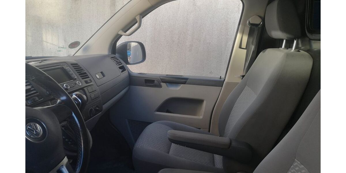 VW T5 Transporter 160.450 km 12.900 &euro; Düsseldorf 40627