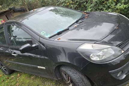 Renault Clio 200.000 km 970 € Duisburg 47259