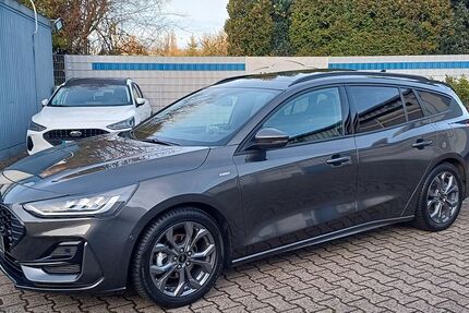 Ford Focus 18.500 km 24.980 &euro; Essen 45307