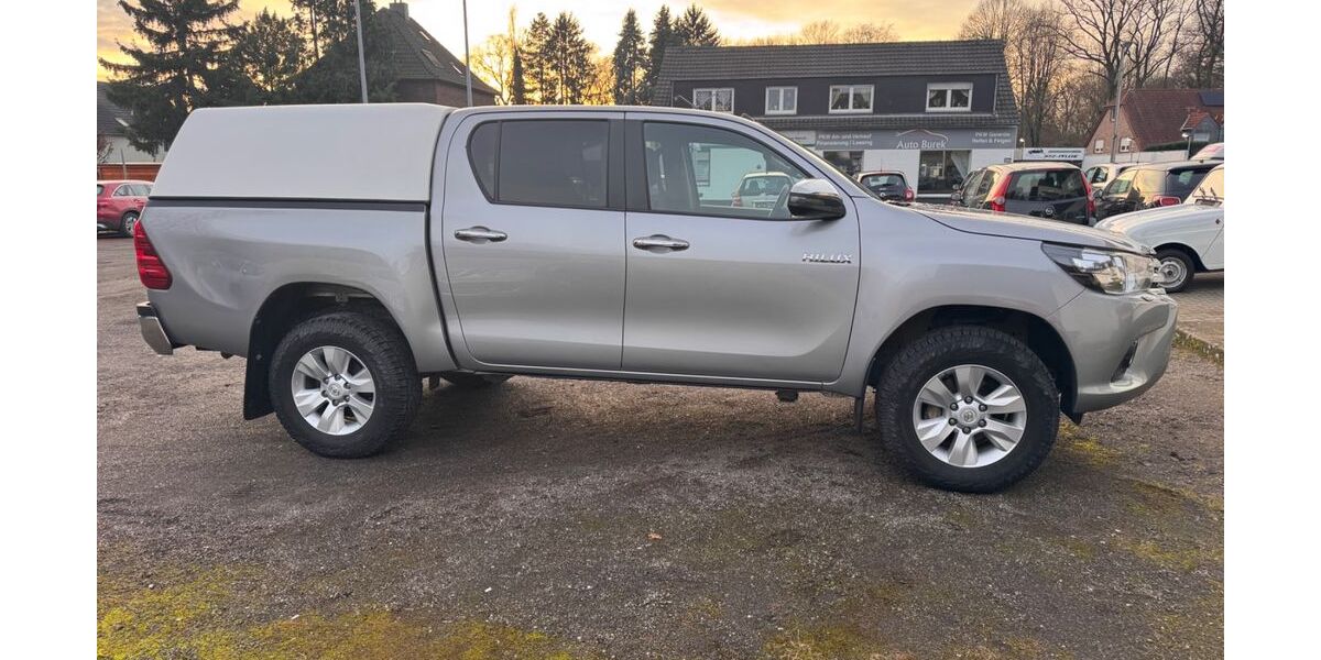 Toyota Hilux 172.000 km 26.950 &euro; Moers 47447