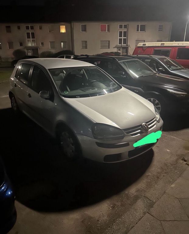VW Golf 262.200 km 3.300 € Neuss 41462