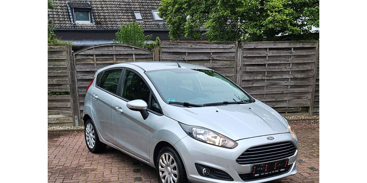 Ford Fiesta 61.000 km 6.500 &euro; Wesel 46487