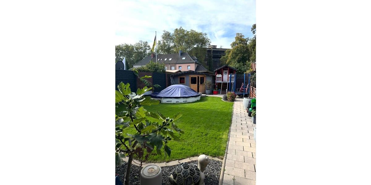 Reihenhaus Duisburg Beeck - 2 Zimmer, 70 m&sup2;, 275.000&euro; | Angebot:26837377