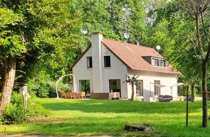Haus zum Mieten in Mönchengladbach 2.200 € 190 m²