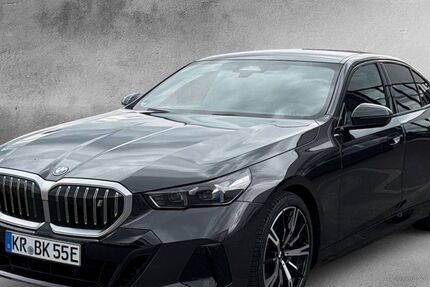 BMW i5 4.000 km 63.990 &euro; Krefeld 47800