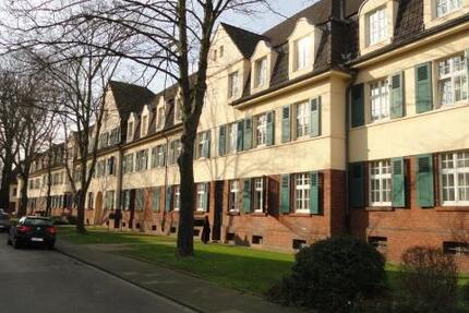 3-Zimmer-Wohnung im Dachgeschoss in Sanierungsphase 3 zimmer