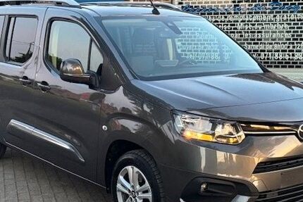 Toyota Proace City 107.620 km 21.500 &euro; Düsseldorf 40597