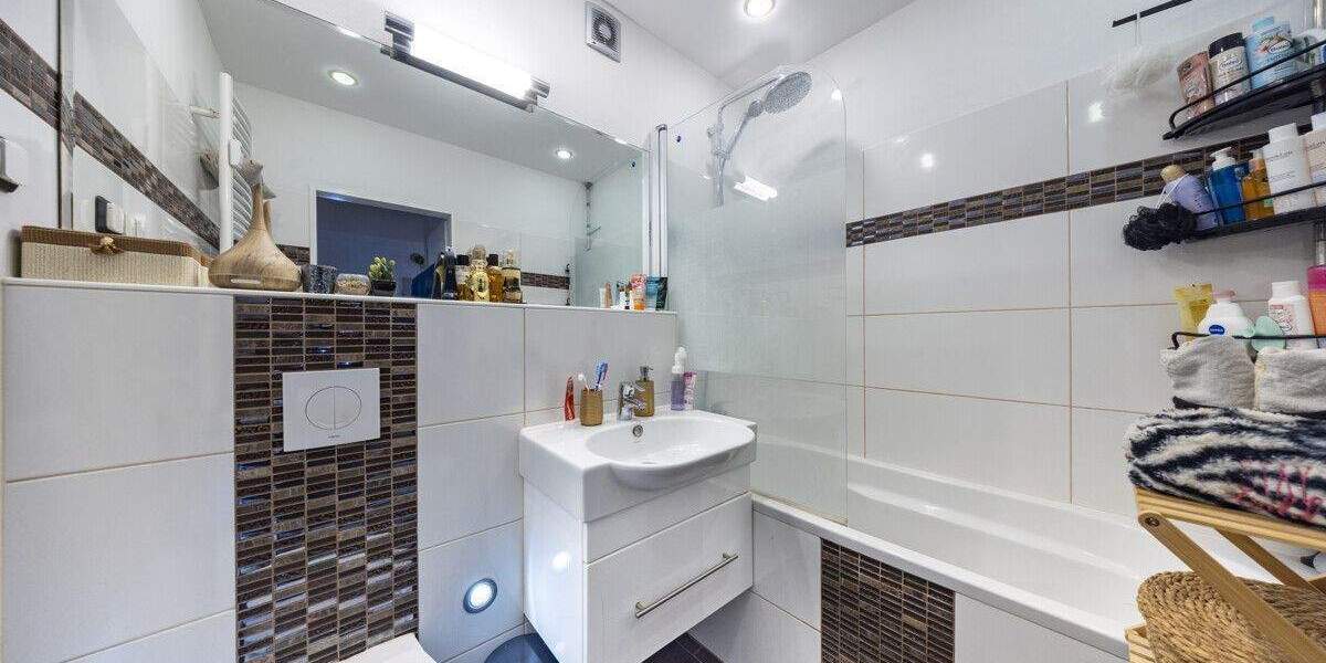 Etagenwohnung Meerbusch Büderich - 4 Zimmer, 93 m&sup2;, 340.000&euro; | Angebot:24278295