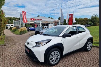 Toyota Aygo (X) 16.799 km 15.299 &euro; Ratingen 40882