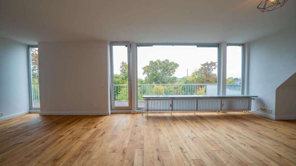 Wohnung zum Kaufen in Düsseldorf 740.000 € 146 m² 5 zimmer