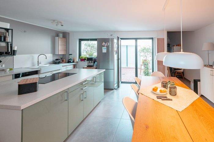 *Wohnen wie im eigenen Haus* in guter, ruhiger Lage von Neuss-Pomona (Dreikönigenviertel) 5 zimmer