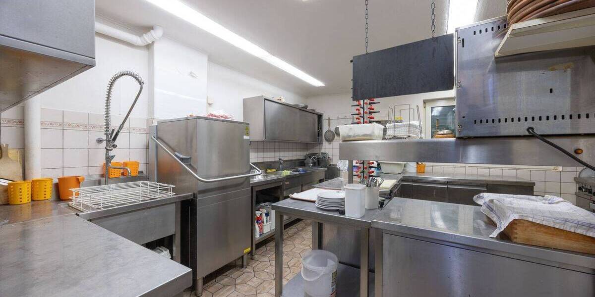 Mehrfamilienhaus, Wohnhaus Moers Kapellen-Mitte - 1 Zimmer, 220 m&sup2;, 699.000&euro; | Angebot:21701253