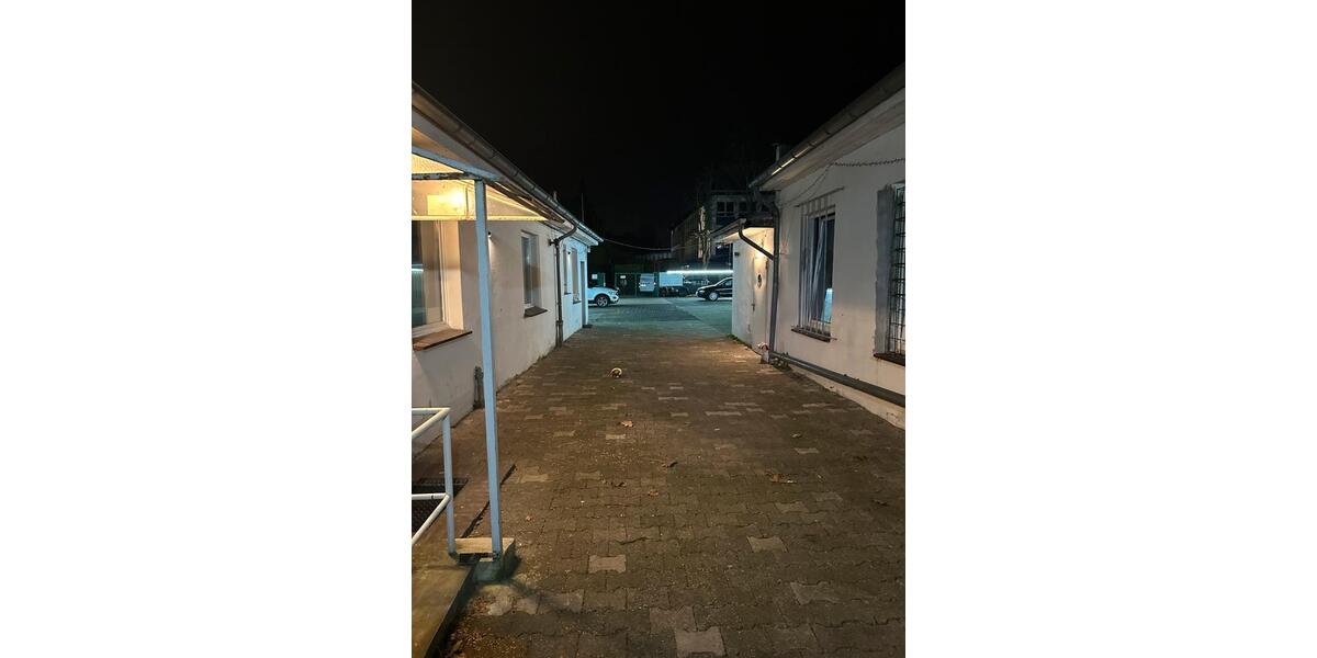 Gewerbeobjekt Düsseldorf Niederkassel - 2.490&euro; | Angebot:26093012