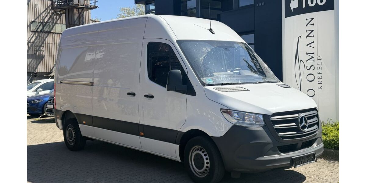 Mercedes-Benz Sprinter 19.622 km 26.950 &euro; Krefeld 47805