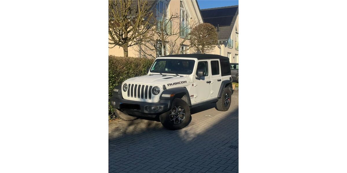 Jeep Wrangler 73.000 km 42.300 &euro; Essen 45134