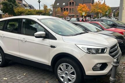 Ford Kuga 74.000 km 13.500 € Kerken 47647