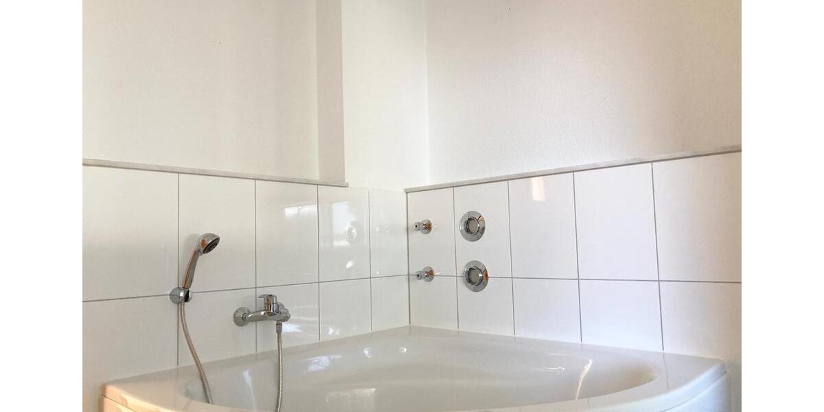 Etagenwohnung Velbert Velbert-Mitte - 3 Zimmer, 80 m&sup2;, 909&euro; | Angebot:26387865