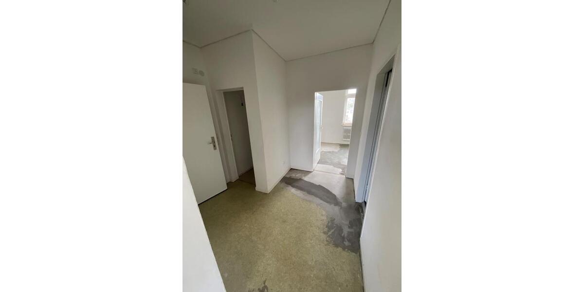 Dachgeschoßwohnung Duisburg Hamborn - 2.5 Zimmer, 55 m&sup2;, 369&euro; | Angebot:24807016