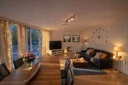 Wohnung Düsseldorf Pempelfort - 3 Zimmer, 90 m&sup2;, 2.300&euro; | Angebot:26317319
