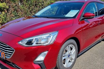 Ford Focus 114.863 km 9.980 &euro; Düsseldorf 40589