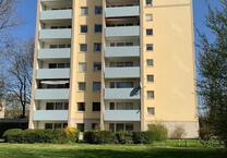 Barrierefrei Wohnen in Krefeld-Benrad - große 2-Zimmerwohnung mit neuem Bad und Laminatboden