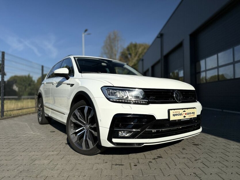Tiguan R-Line / 4Motion / Pano / Kamera / AAC
