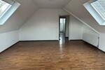 Dachgeschoßwohnung Krefeld Benrad - 2 Zimmer, 80 m&sup2;, 700&euro; | Angebot:26350529