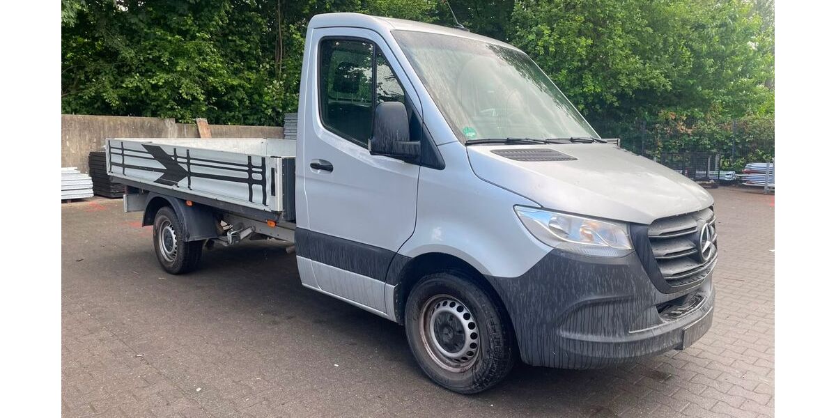 Mercedes-Benz Sprinter 29.993 km 19.800 &euro; Gladbeck 45968