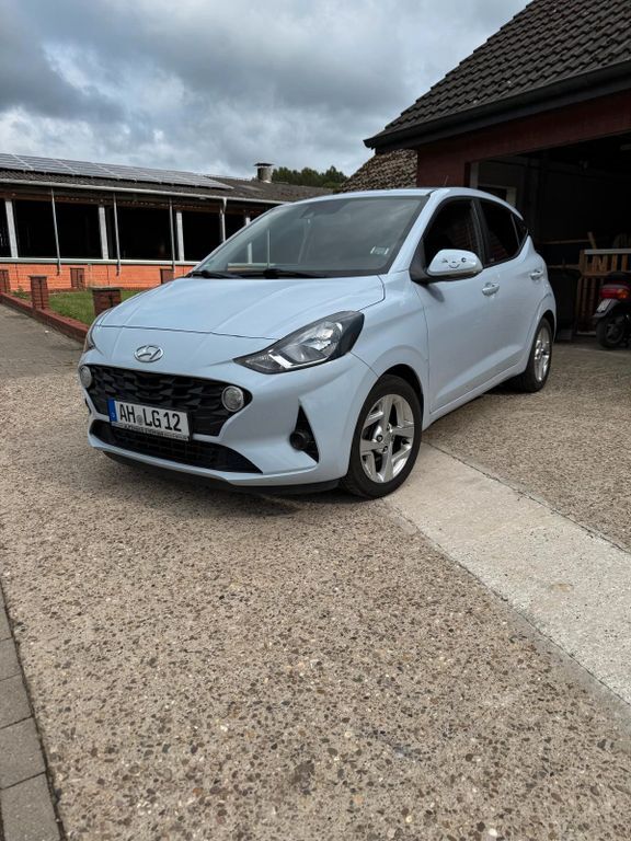i10