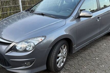 Hyundai i30 172.000 km 4.000 &euro; Moers 47445
