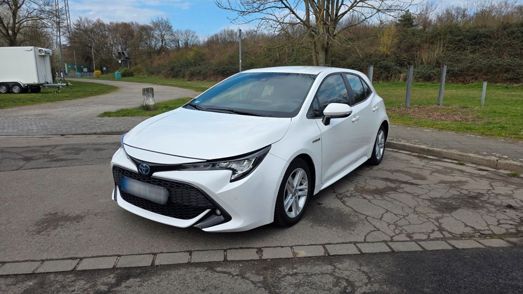 Toyota Corolla 88.000 km 15.970 &euro; Düsseldorf 40589