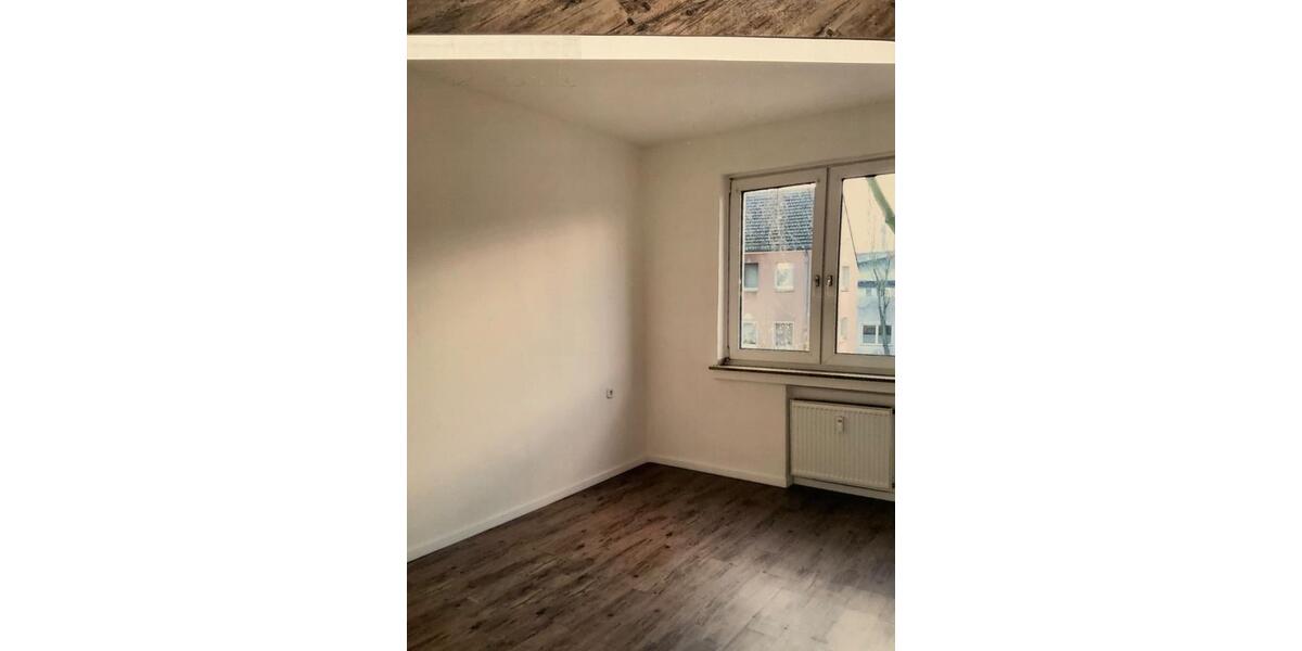 Etagenwohnung Oberhausen Alstaden - 3 Zimmer, 75 m&sup2;, 495&euro; | Angebot:26234178